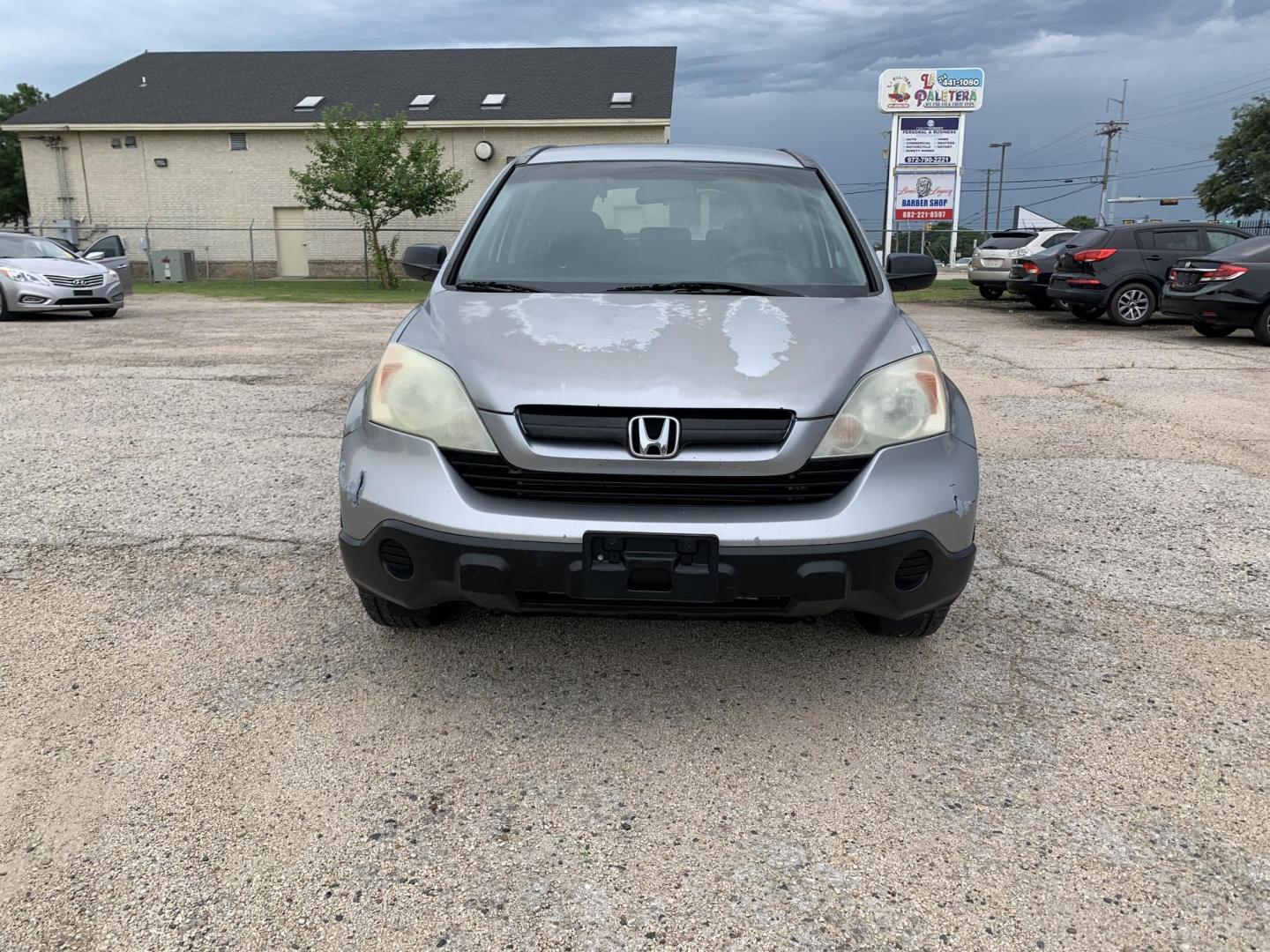 2008 Silver Honda CR-V LX 2WD AT (3CZRE38398G) with an 2.4L L4 DOHC 16V engine, Automatic transmission, located at 1830 North Belt Line Road, Irving, TX, 75061, (469) 524-0199, 32.834373, -96.993584 - Photo#1