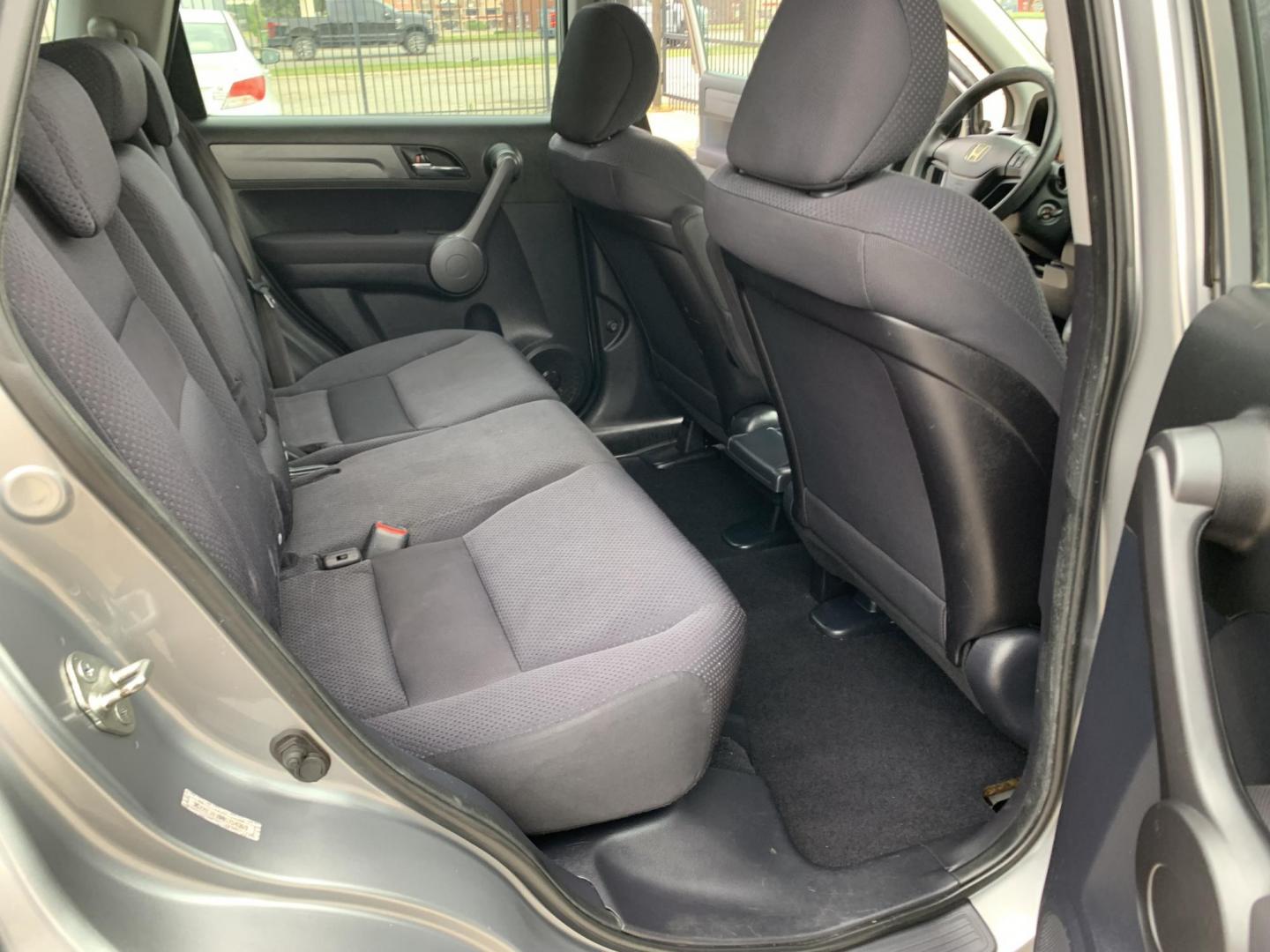2008 Silver Honda CR-V LX 2WD AT (3CZRE38398G) with an 2.4L L4 DOHC 16V engine, Automatic transmission, located at 1830 North Belt Line Road, Irving, TX, 75061, (469) 524-0199, 32.834373, -96.993584 - Photo#12