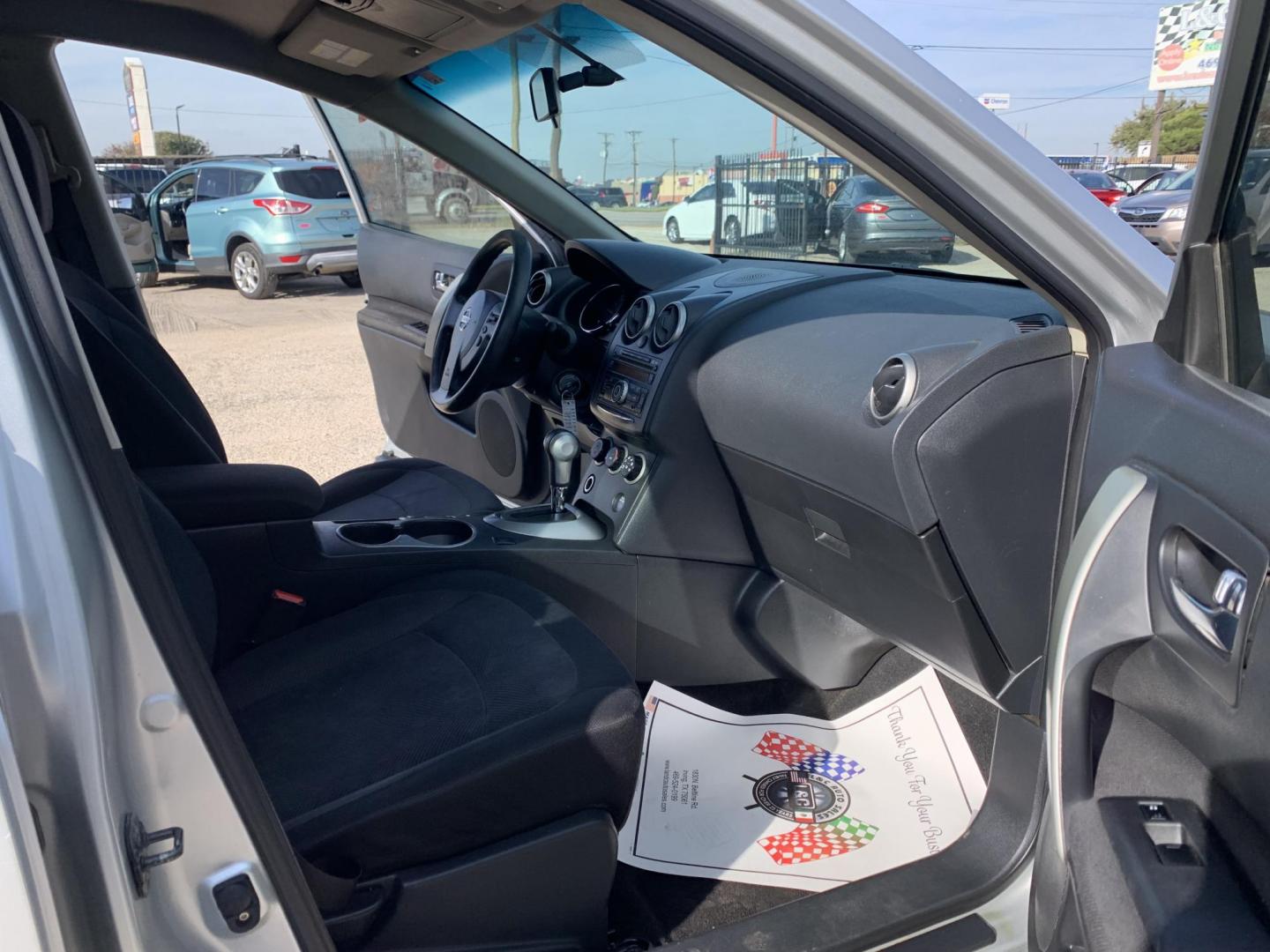 2012 Silver Nissan Rogue S FWD Krom Edition (JN8AS5MT6CW) with an 2.5L L4 DOHC 16V engine, Automatic transmission, located at 1830 North Belt Line Road, Irving, TX, 75061, (469) 524-0199, 32.834373, -96.993584 - Photo#11