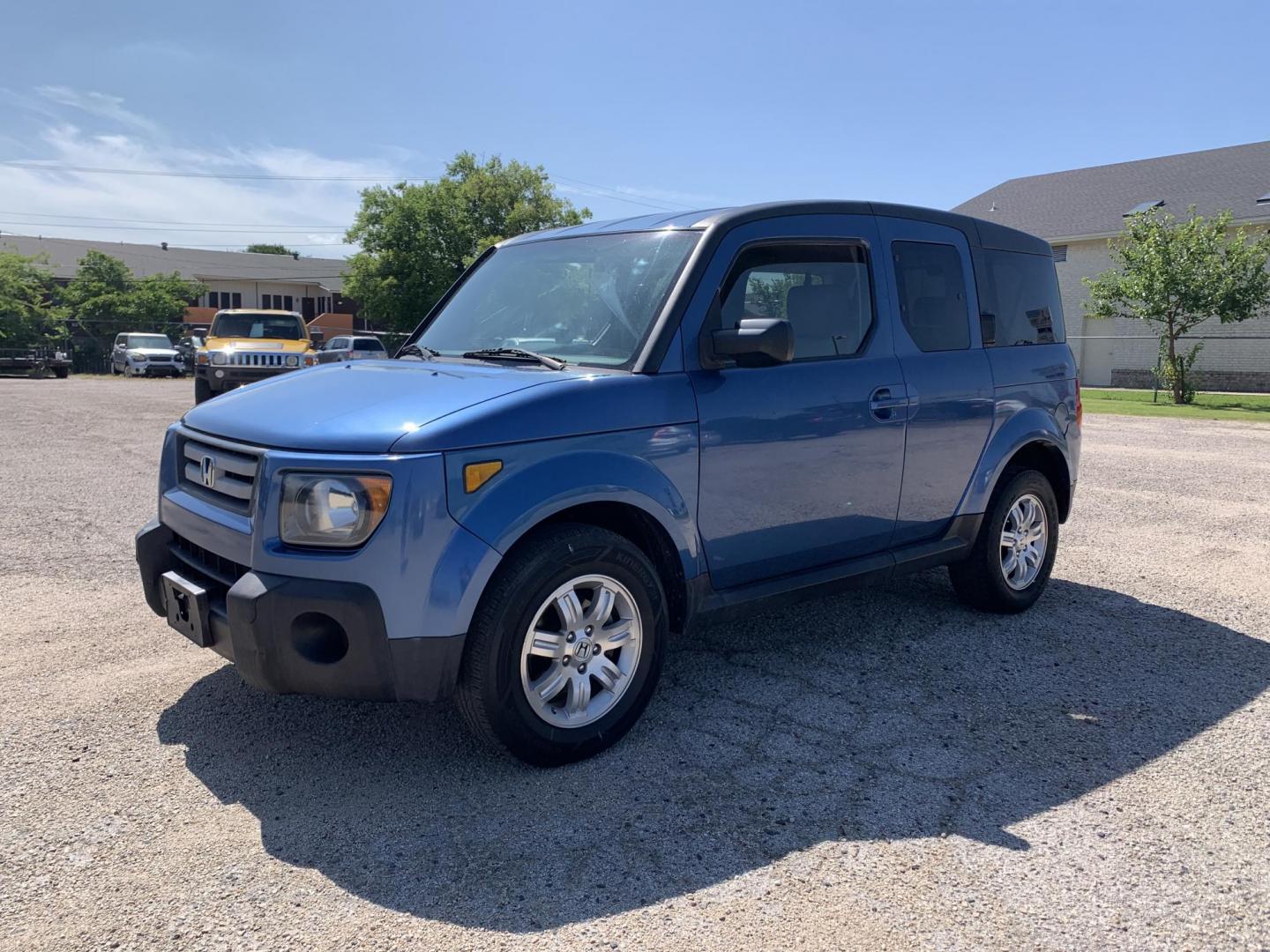 2007 Blue /gray Honda Element EX 2WD AT (5J6YH18787L) with an 2.4L L4 DOHC 16V engine, Automatic transmission, located at 1830 North Belt Line Road, Irving, TX, 75061, (469) 524-0199, 32.834373, -96.993584 - Photo#2