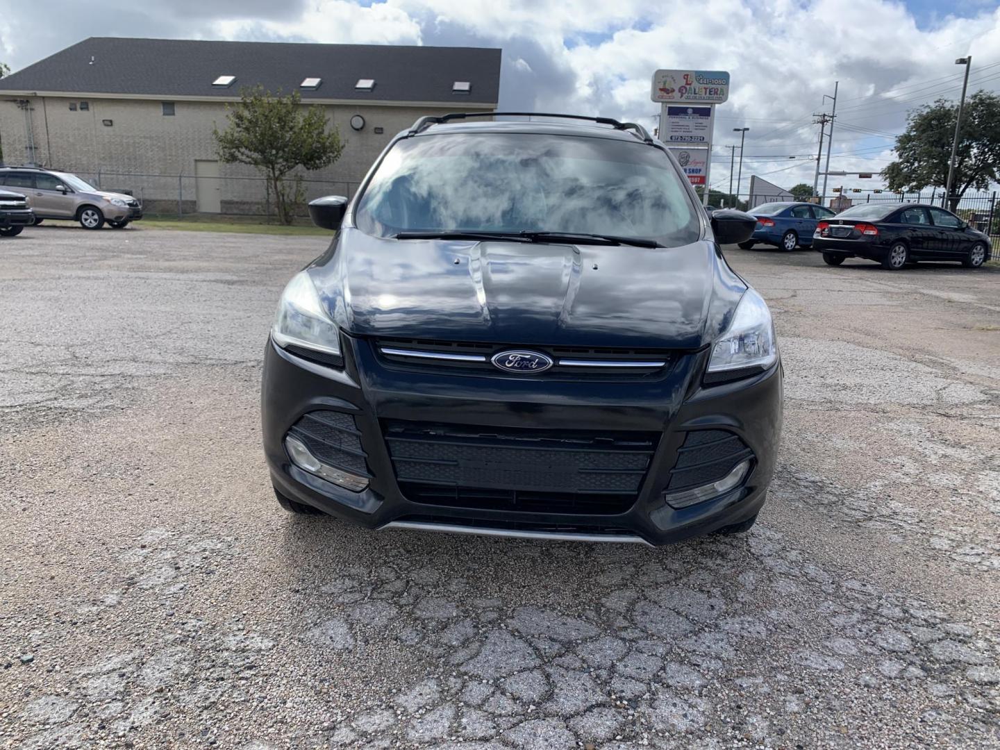 2013 Black /gray Ford Escape SE AWD (1FMCU9GX2DU) with an 1.6L L4 DOHC 16V engine, Automatic transmission, located at 1830 North Belt Line Road, Irving, TX, 75061, (469) 524-0199, 32.834373, -96.993584 - Photo#1