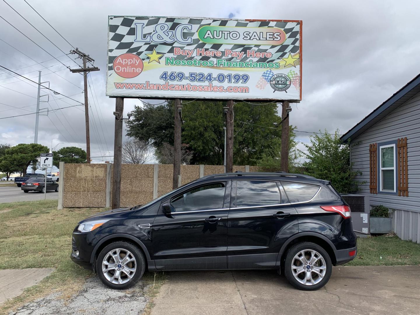 2013 Black /gray Ford Escape SE AWD (1FMCU9GX2DU) with an 1.6L L4 DOHC 16V engine, Automatic transmission, located at 1830 North Belt Line Road, Irving, TX, 75061, (469) 524-0199, 32.834373, -96.993584 - Photo#0