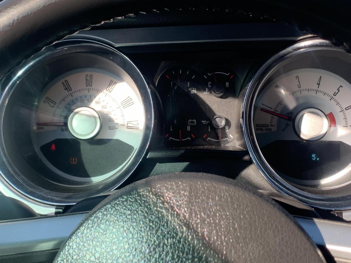 2010 White /Black Ford Mustang V6 Coupe (1ZVBP8AN2A5) with an 4.0L V6 OHC 12V engine, AUTOMATIC transmission, located at 1830 North Belt Line Road, Irving, TX, 75061, (469) 524-0199, 32.834373, -96.993584 - Photo#12