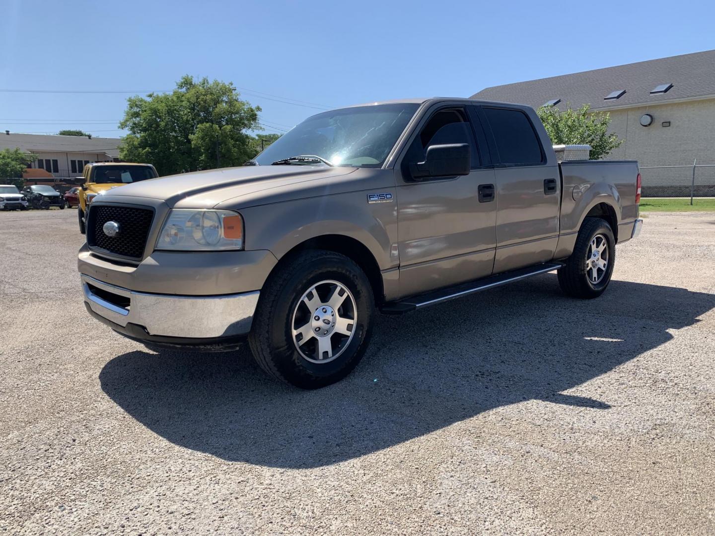 2006 Gold /Tan Ford F-150 Lariat SuperCrew 2WD (1FTPW12516K) with an 5.4L V6 SOHC 16V engine, Automatic transmission, located at 1830 North Belt Line Road, Irving, TX, 75061, (469) 524-0199, 32.834373, -96.993584 - Photo#4