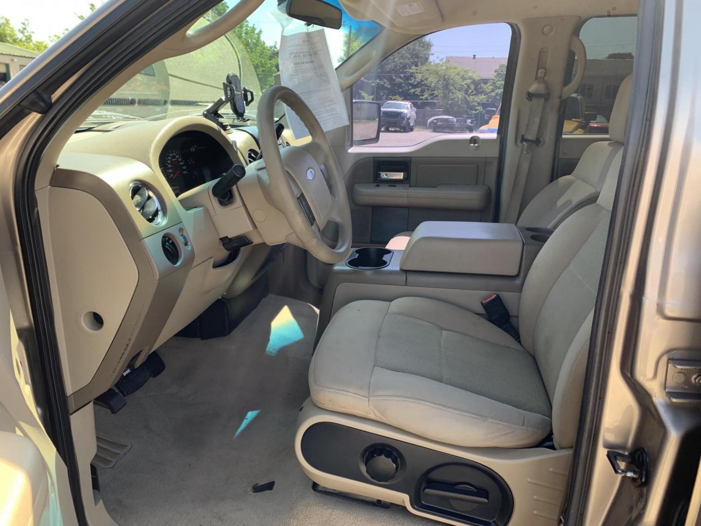 2006 Gold /Tan Ford F-150 Lariat SuperCrew 2WD (1FTPW12516K) with an 5.4L V6 SOHC 16V engine, Automatic transmission, located at 1830 North Belt Line Road, Irving, TX, 75061, (469) 524-0199, 32.834373, -96.993584 - Photo#5