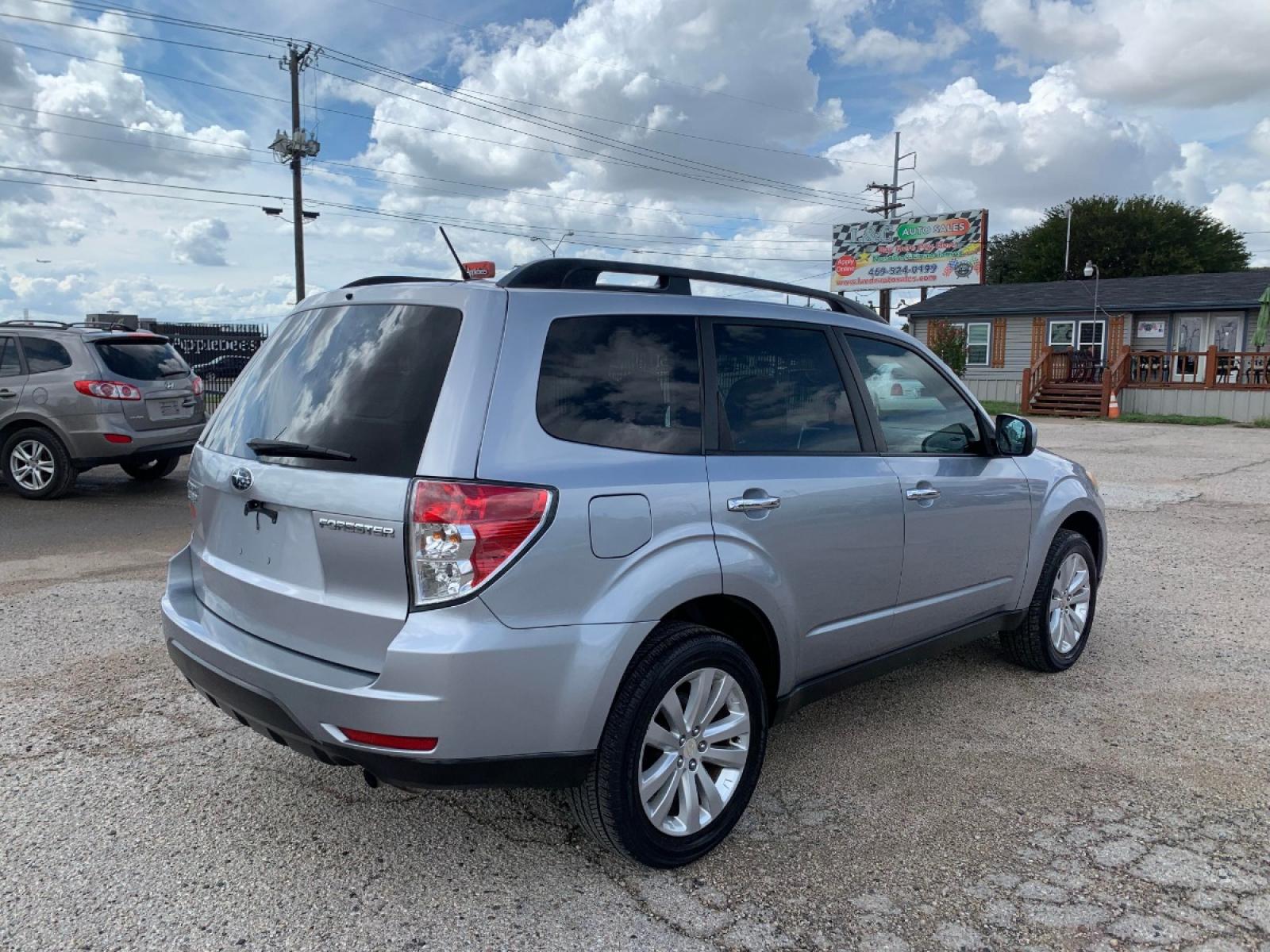 2012 Silver Subaru Forester 2.5X Premium (JF2SHBCC7CH) with an 2.5L H4 SOHC 16V engine, Automatic transmission, located at 1830 North Belt Line Road, Irving, TX, 75061, (469) 524-0199, 32.834373, -96.993584 - Photo #3