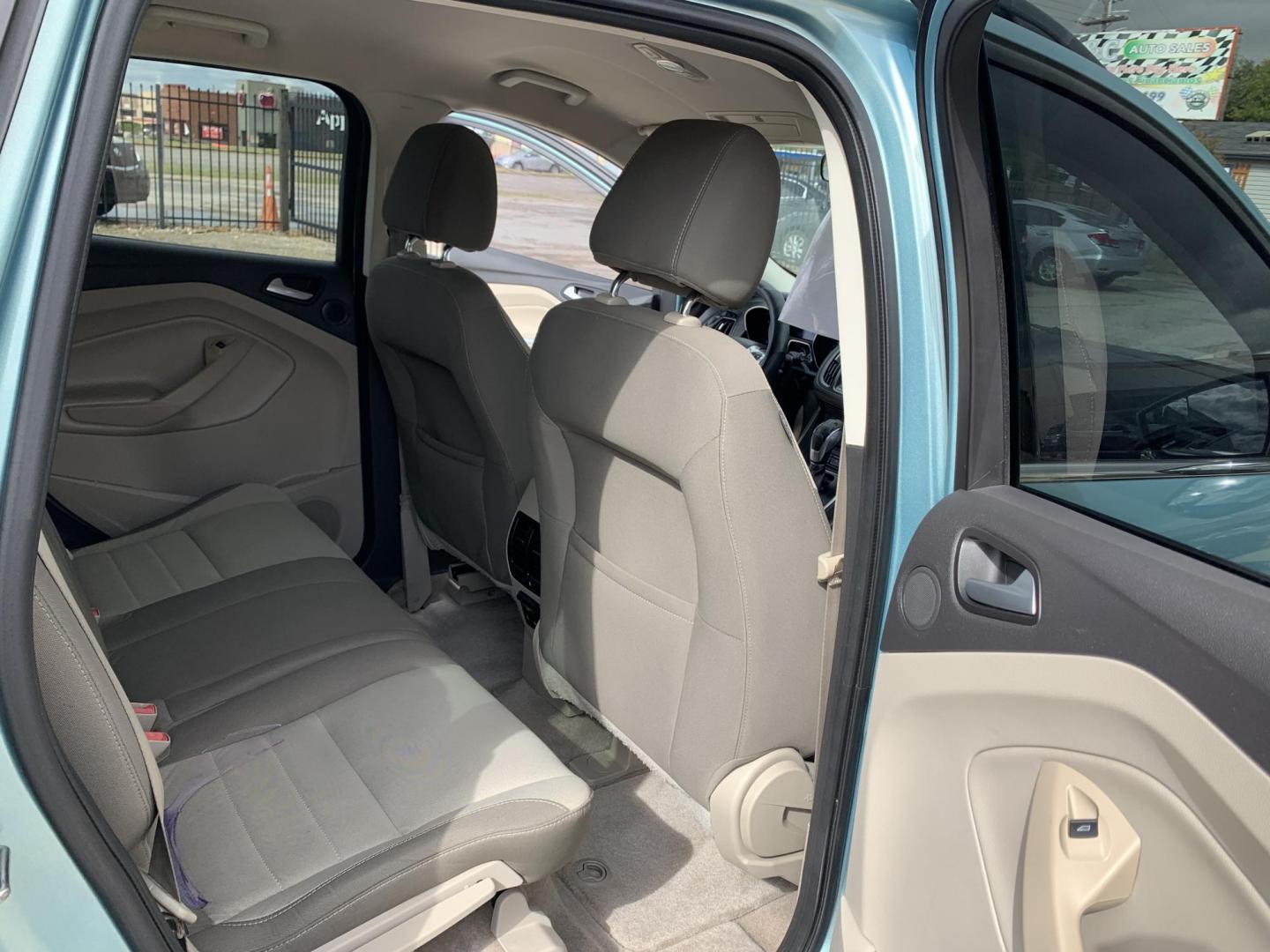 2013 Blue /Tan Ford Escape SE FWD (1FMCU0GX9DU) with an 1.6L L4 DOHC 16V engine, Automatic transmission, located at 1830 North Belt Line Road, Irving, TX, 75061, (469) 524-0199, 32.834373, -96.993584 - Photo#11
