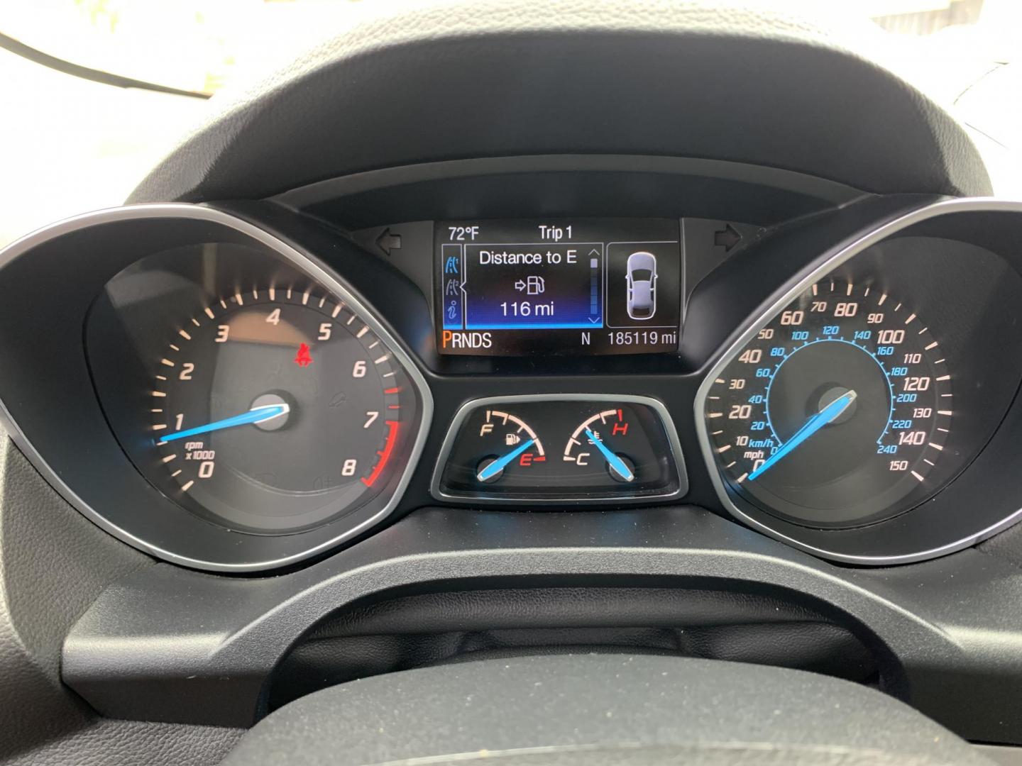 2013 Blue /Tan Ford Escape SE FWD (1FMCU0GX9DU) with an 1.6L L4 DOHC 16V engine, Automatic transmission, located at 1830 North Belt Line Road, Irving, TX, 75061, (469) 524-0199, 32.834373, -96.993584 - Photo#14
