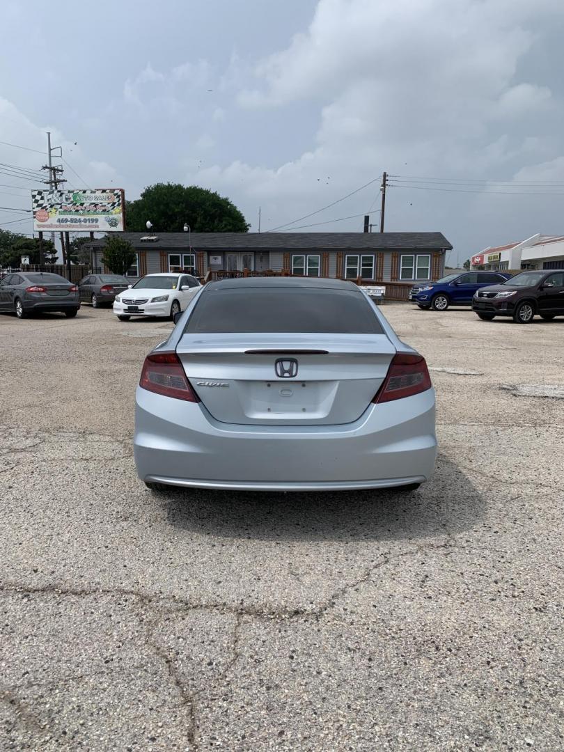 2012 Light Blue /gray Honda Civic (2HGFG3B80CH) with an 1.8L engine, AUTOMATIC transmission, located at 1830 North Belt Line Road, Irving, TX, 75061, (469) 524-0199, 32.834373, -96.993584 - Photo#4