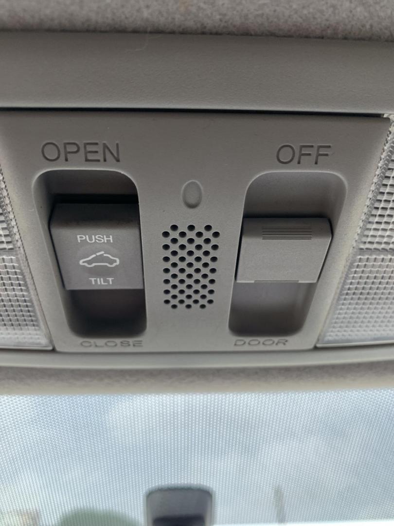2012 Light Blue /gray Honda Civic (2HGFG3B80CH) with an 1.8L engine, AUTOMATIC transmission, located at 1830 North Belt Line Road, Irving, TX, 75061, (469) 524-0199, 32.834373, -96.993584 - Photo#14