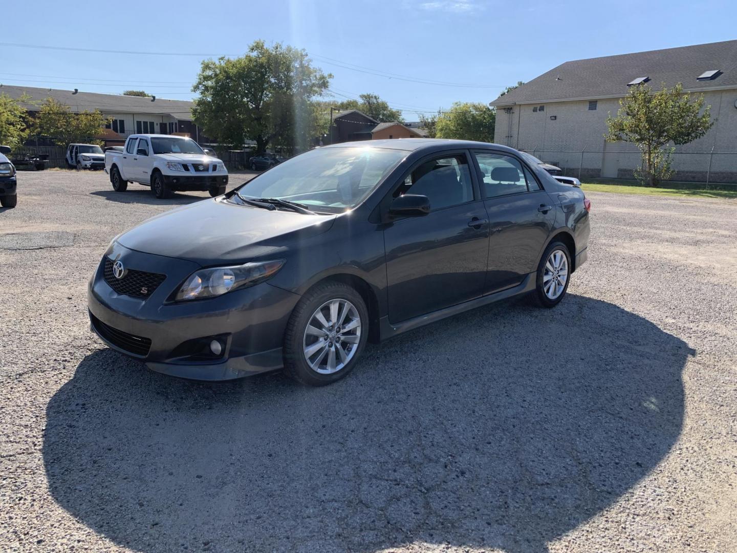 2009 Gray /Black Toyota Corolla S (1NXBU40E49Z) with an 1.8L L4 DOHC 16V engine, AUTOMATIC transmission, located at 1830 North Belt Line Road, Irving, TX, 75061, (469) 524-0199, 32.834373, -96.993584 - Photo#2