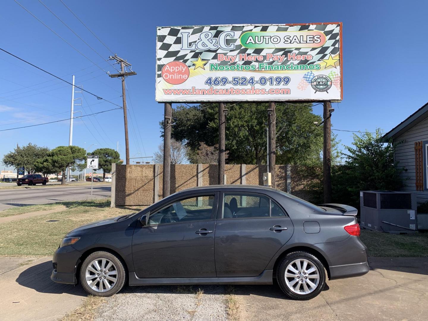 2009 Gray /Black Toyota Corolla S (1NXBU40E49Z) with an 1.8L L4 DOHC 16V engine, AUTOMATIC transmission, located at 1830 North Belt Line Road, Irving, TX, 75061, (469) 524-0199, 32.834373, -96.993584 - Photo#0