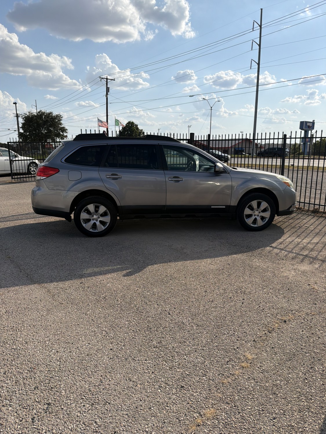 photo of 2010 Subaru Outback 2.5i Limited