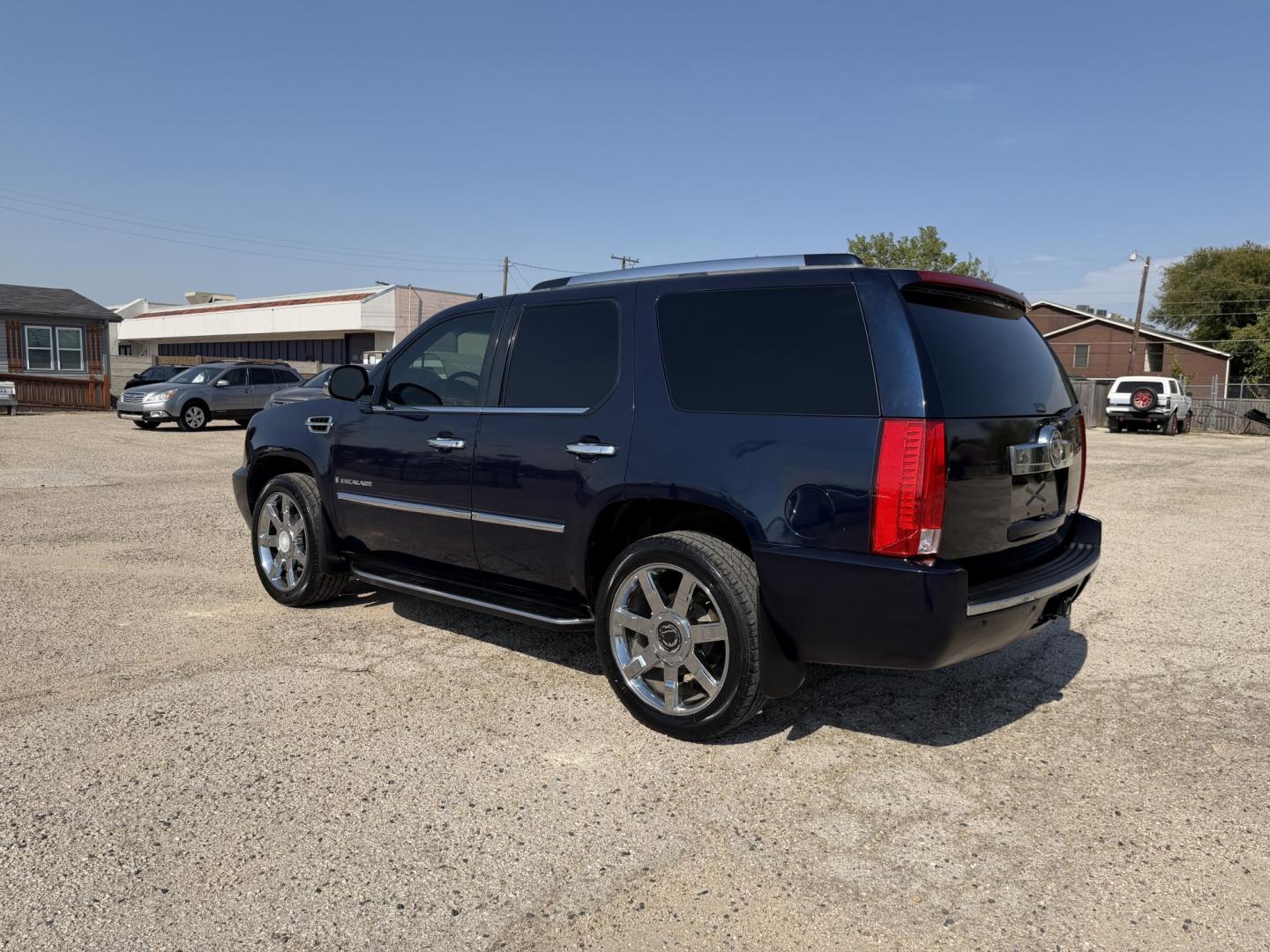 2007 blue /Tan Cadillac Escalade 2WD (1GYEC63877R) with an 6.2L V8 OHV 16V engine, AUTOMATIC transmission, located at 1830 North Belt Line Road, Irving, TX, 75061, (469) 524-0199, 32.834373, -96.993584- Photo#3