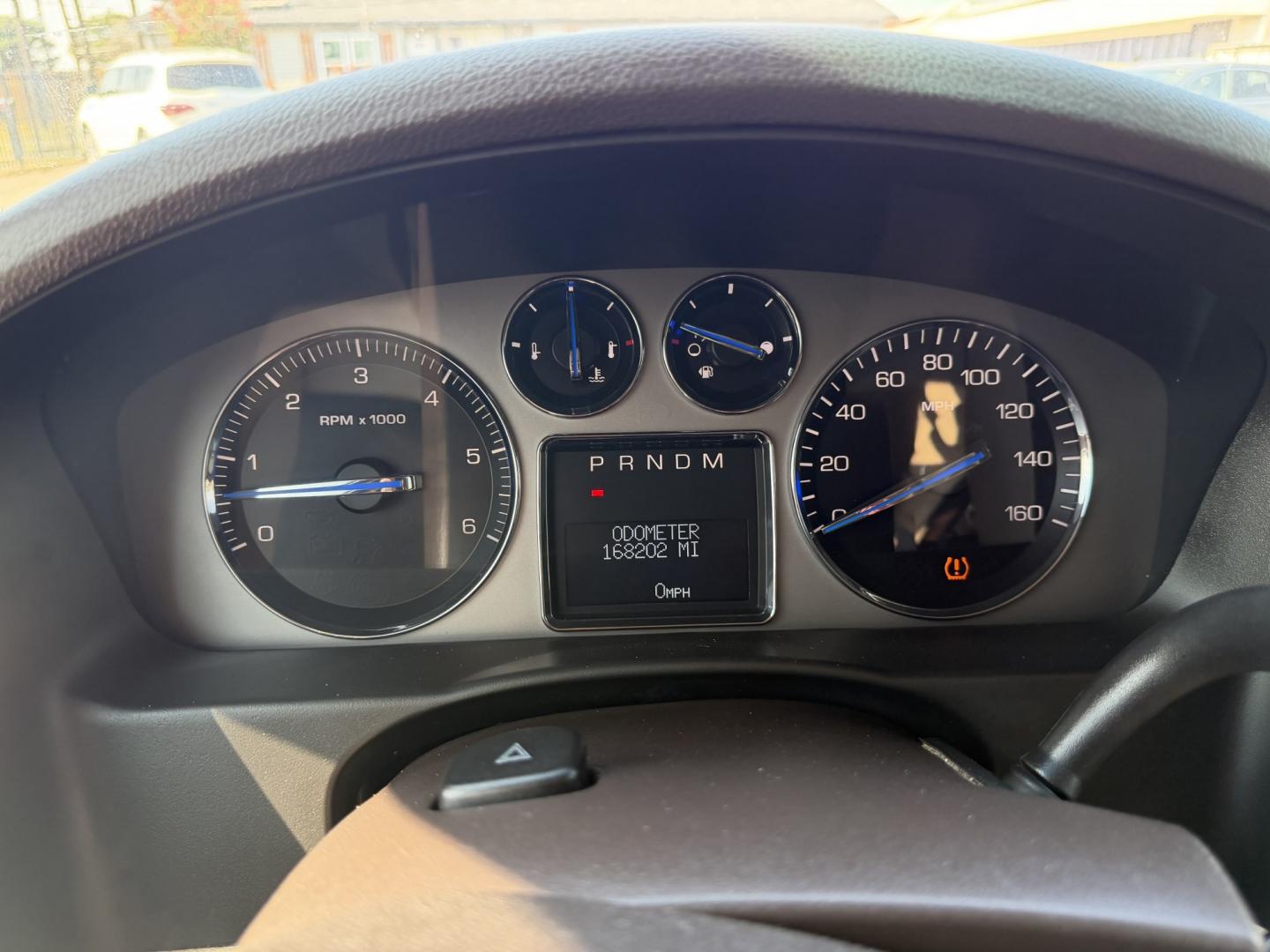 2007 blue /Tan Cadillac Escalade 2WD (1GYEC63877R) with an 6.2L V8 OHV 16V engine, AUTOMATIC transmission, located at 1830 North Belt Line Road, Irving, TX, 75061, (469) 524-0199, 32.834373, -96.993584- Photo#13