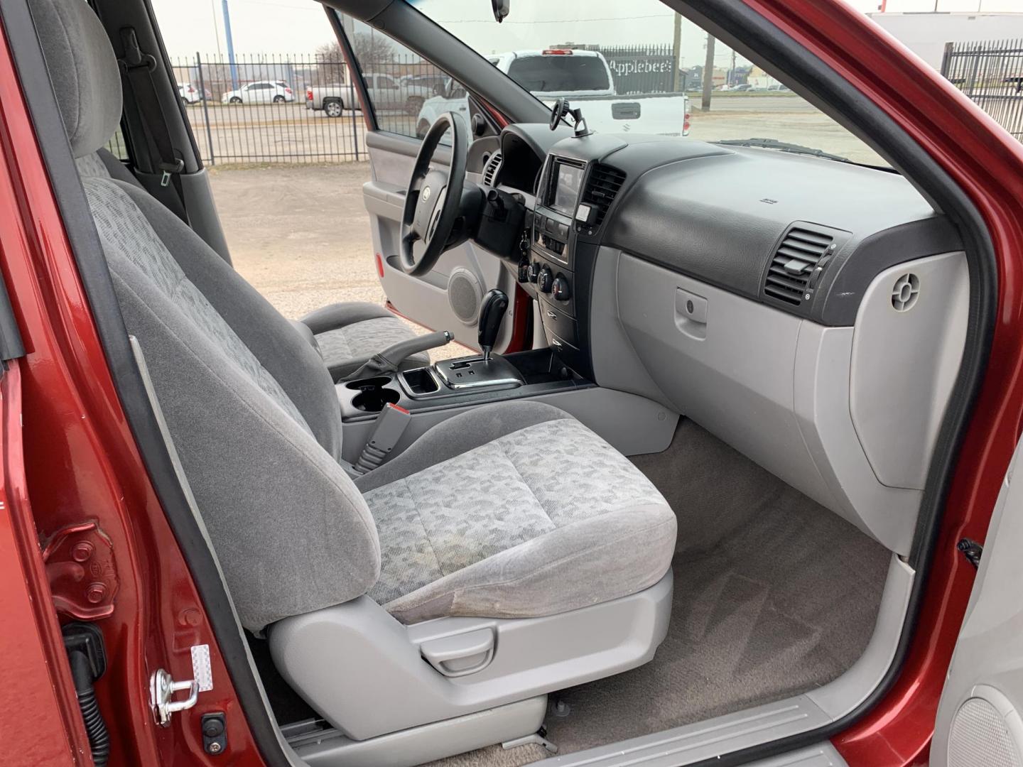 2008 Maroon /gray Kia Sorento Base (KNDJD735785) with an 3.3L V6 DOHC 24V engine, AUTOMATIC transmission, located at 1830 North Belt Line Road, Irving, TX, 75061, (469) 524-0199, 32.834373, -96.993584 - New Arrival Low Miles Coming Soon - Photo#10