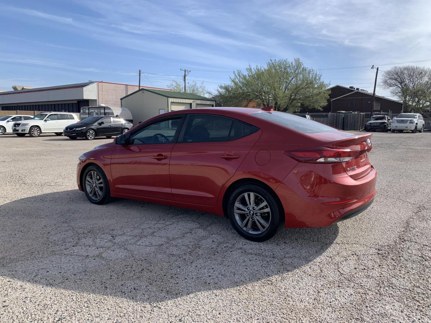 2018 Maroon /Black Hyundai Elantra Limited (5NPD84LF8JH) with an 1.8L L4 DOHC 16V engine, Automatic transmission, located at 1830 North Belt Line Road, Irving, TX, 75061, (469) 524-0199, 32.834373, -96.993584 - ONE OWNER - Photo#2