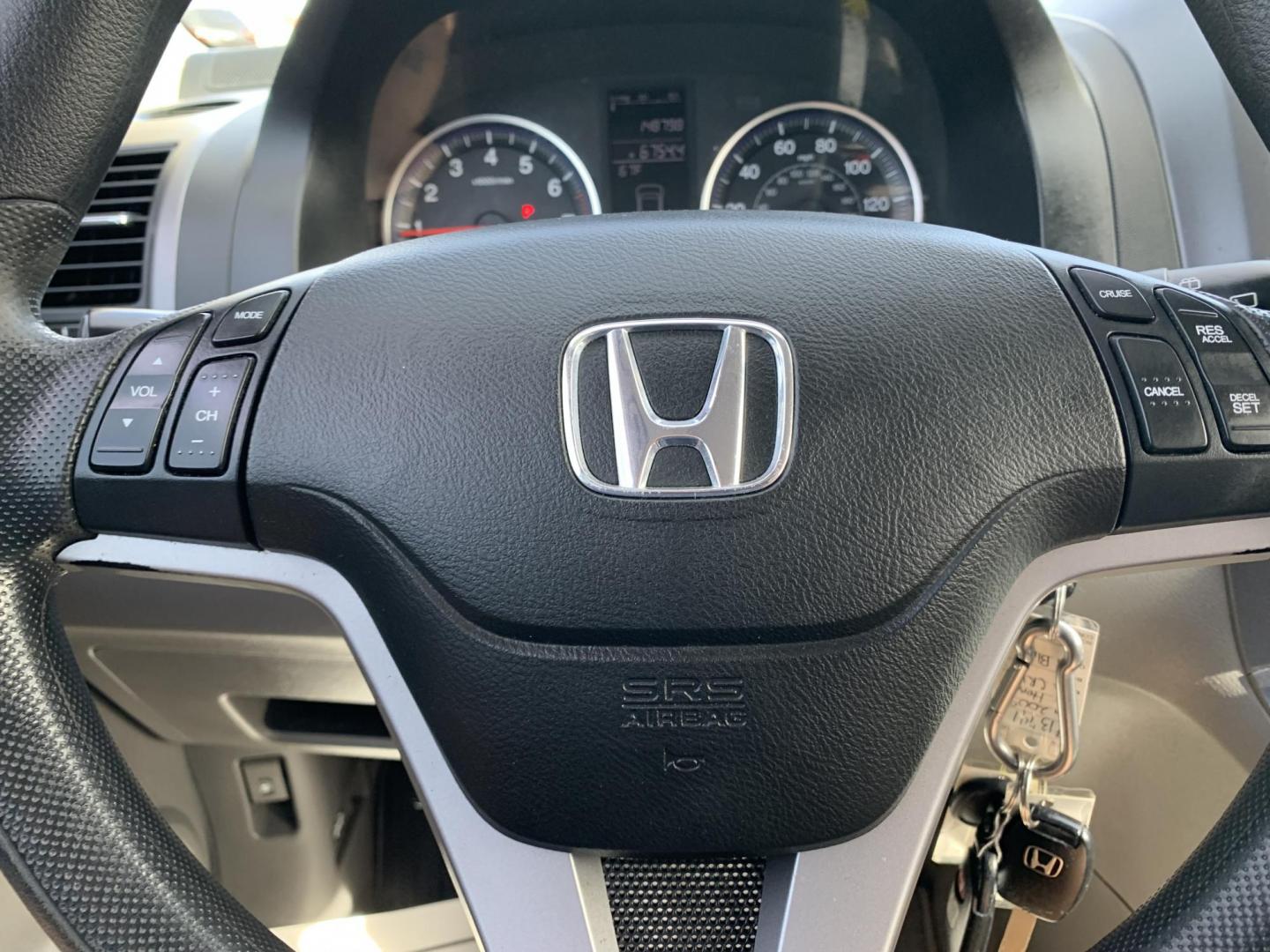 2009 Blue /gray Honda CR-V EX 2WD (JHLRE38539C) with an 2.4L L4 DOHC 16V engine, Automatic transmission, located at 1830 North Belt Line Road, Irving, TX, 75061, (469) 524-0199, 32.834373, -96.993584 - Photo#14