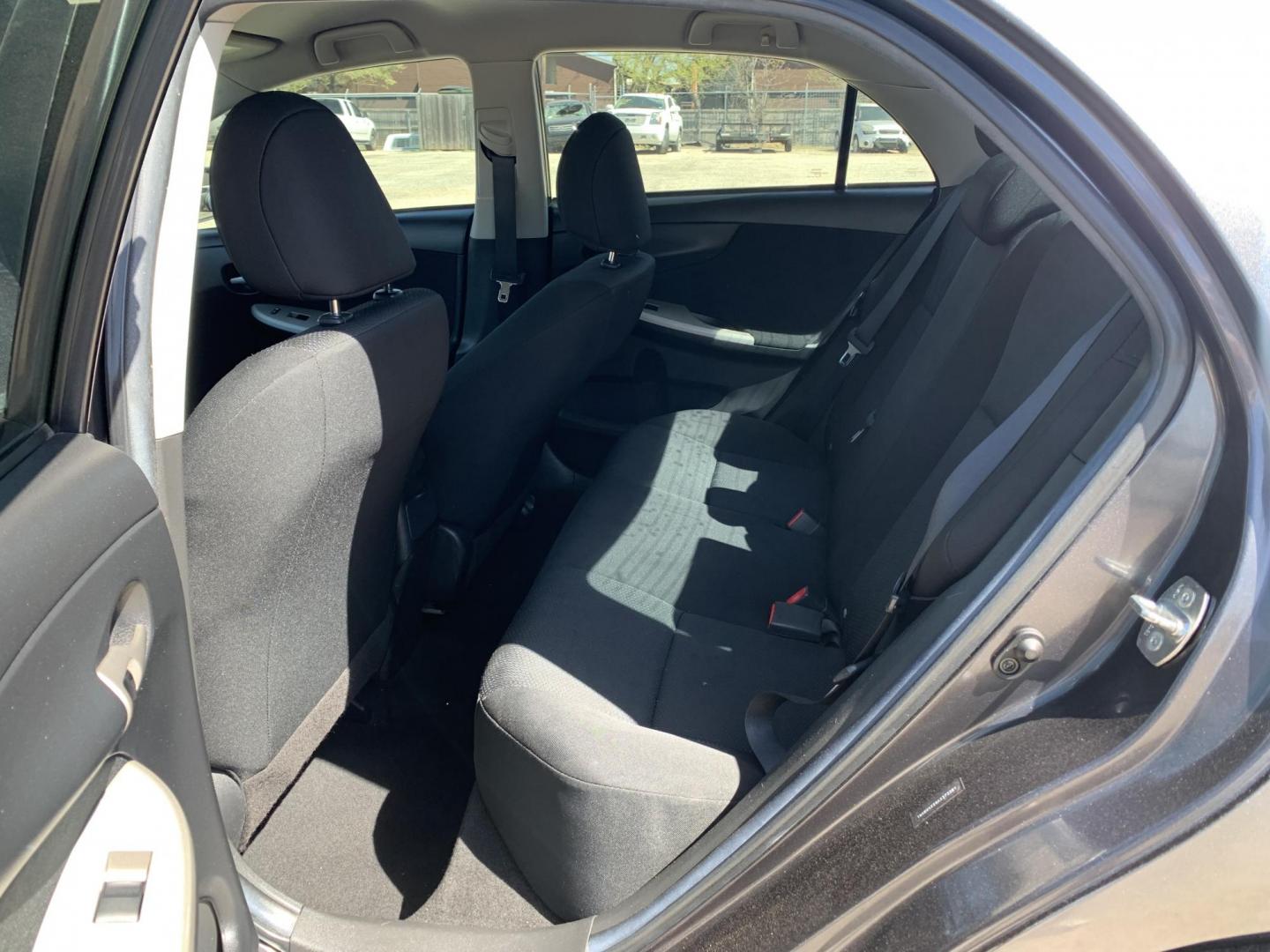 2010 Charcoal gray /Black Toyota Corolla (1NXBU4EE6AZ) with an 1.8L L4 DOHC 16V engine, Automatic transmission, located at 1830 North Belt Line Road, Irving, TX, 75061, (469) 524-0199, 32.834373, -96.993584 - ONE OWNER - Photo#10
