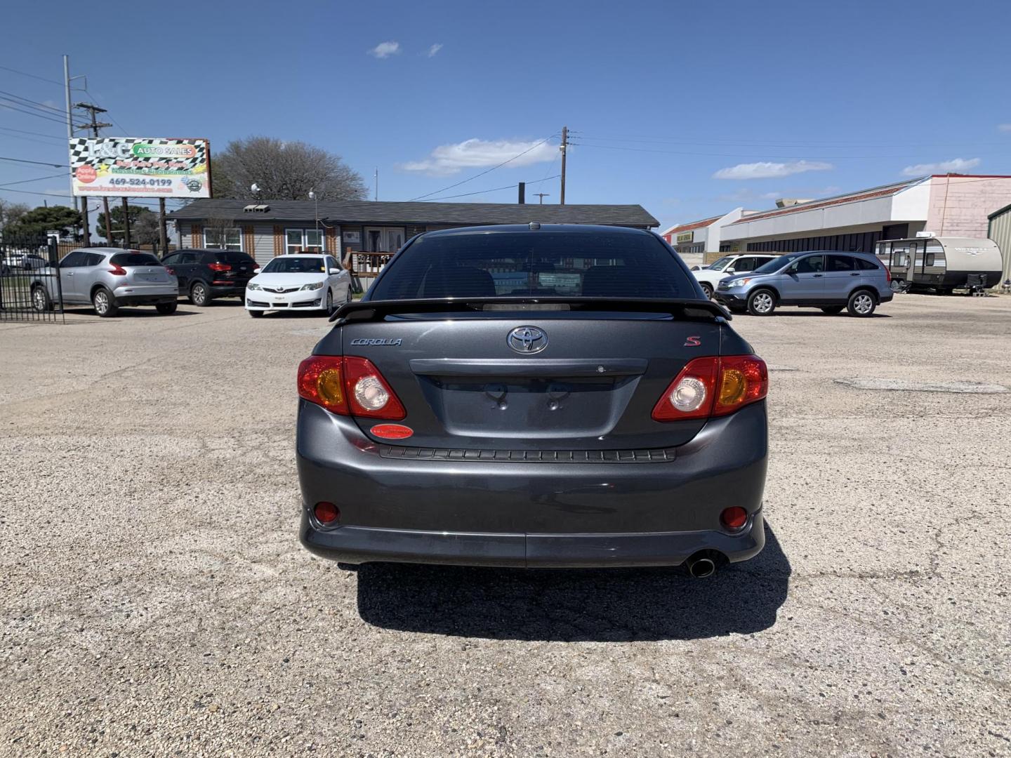 2010 Charcoal gray /Black Toyota Corolla (1NXBU4EE6AZ) with an 1.8L L4 DOHC 16V engine, Automatic transmission, located at 1830 North Belt Line Road, Irving, TX, 75061, (469) 524-0199, 32.834373, -96.993584 - ONE OWNER - Photo#6