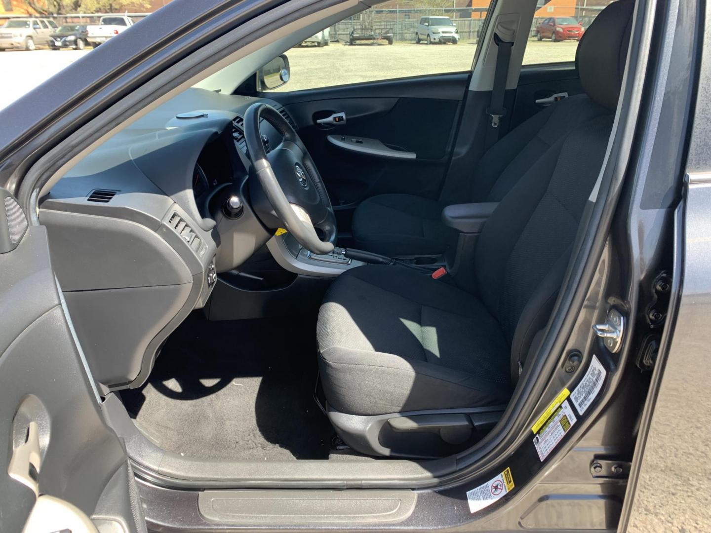 2010 Charcoal gray /Black Toyota Corolla (1NXBU4EE6AZ) with an 1.8L L4 DOHC 16V engine, Automatic transmission, located at 1830 North Belt Line Road, Irving, TX, 75061, (469) 524-0199, 32.834373, -96.993584 - ONE OWNER - Photo#7
