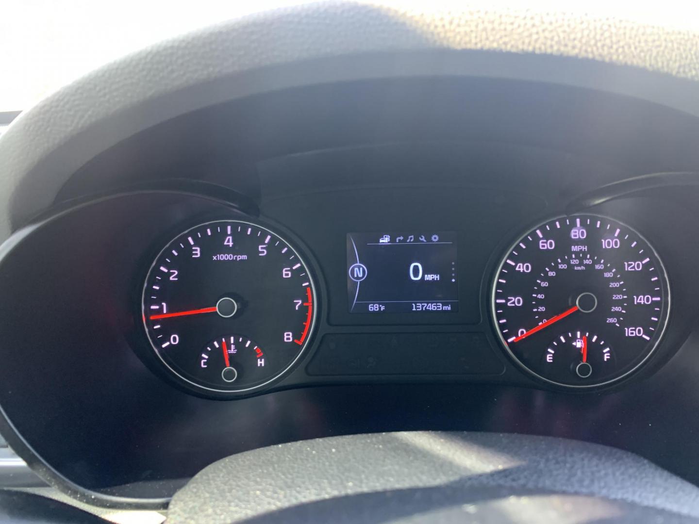 2016 Gray /gray Kia Optima EX (5XXGU4L3XGG) with an 2.4L L4 DOHC 16V engine, Automatic transmission, located at 1830 North Belt Line Road, Irving, TX, 75061, (469) 524-0199, 32.834373, -96.993584 - Photo#11