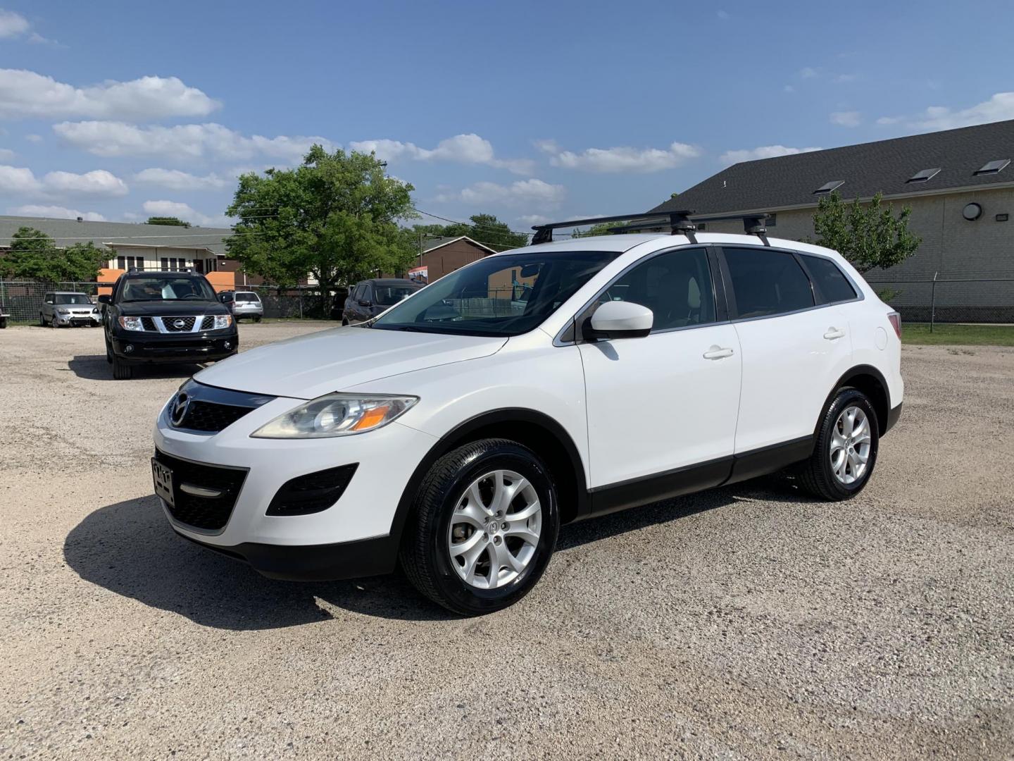 2012 White /Tan Mazda CX-9 Touring (JM3TB2CV8C0) with an 3.7L V6 DOHC 24V engine, Automatic transmission, located at 1830 North Belt Line Road, Irving, TX, 75061, (469) 524-0199, 32.834373, -96.993584 - Photo#2