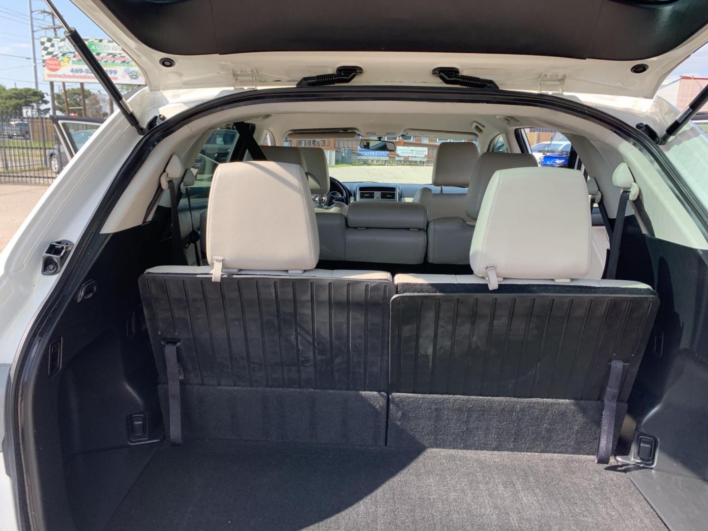 2012 White /Tan Mazda CX-9 Touring (JM3TB2CV8C0) with an 3.7L V6 DOHC 24V engine, Automatic transmission, located at 1830 North Belt Line Road, Irving, TX, 75061, (469) 524-0199, 32.834373, -96.993584 - Photo#10