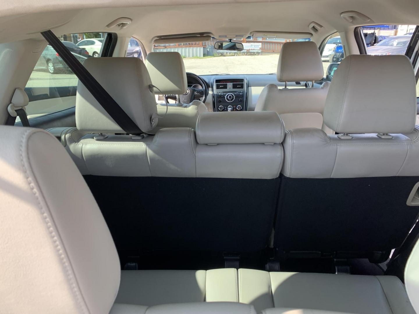 2012 White /Tan Mazda CX-9 Touring (JM3TB2CV8C0) with an 3.7L V6 DOHC 24V engine, Automatic transmission, located at 1830 North Belt Line Road, Irving, TX, 75061, (469) 524-0199, 32.834373, -96.993584 - Photo#11