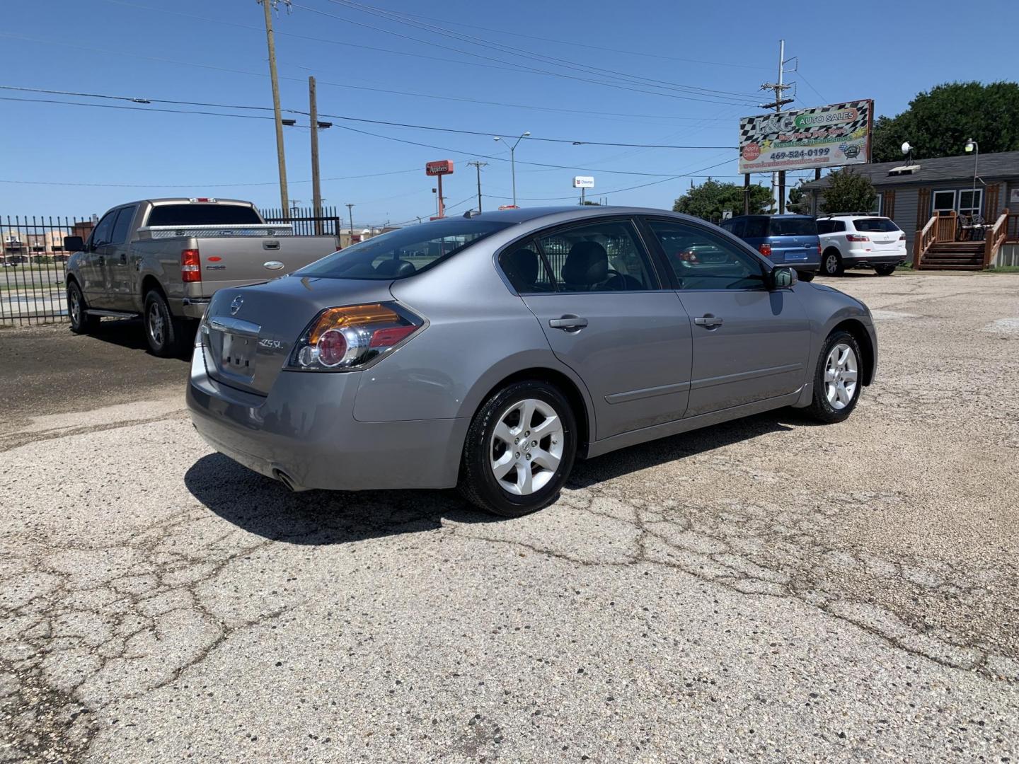 2009 Charcoal gray /Black Nissan Altima 2.5 (1N4AL21E69N) with an 2.5L L4 DOHC 16V engine, Automatic transmission, located at 1830 North Belt Line Road, Irving, TX, 75061, (469) 524-0199, 32.834373, -96.993584 - Photo#3