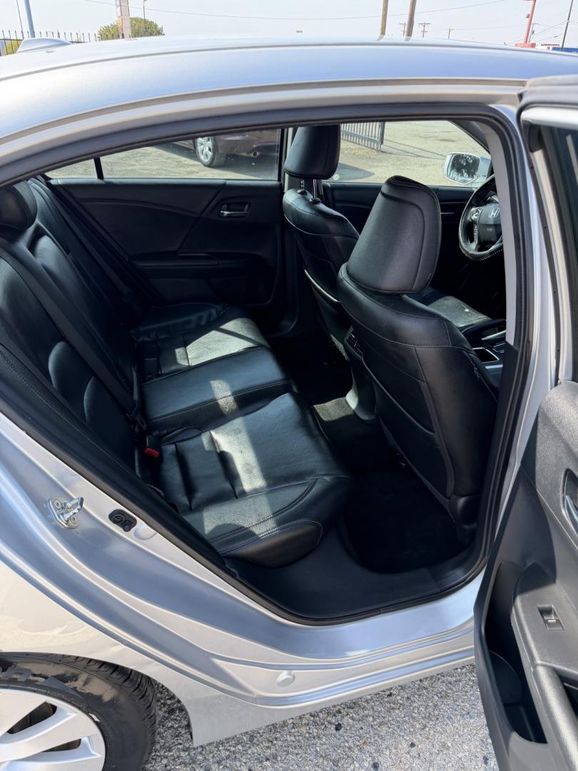 2015 Silver /Black Honda Accord EX-L Sedan (1HGCR2F81FA) with an 2.4L L4 DOHC 16V engine, Automatic transmission, located at 1830 North Belt Line Road, Irving, TX, 75061, (469) 524-0199, 32.834373, -96.993584- Photo#9