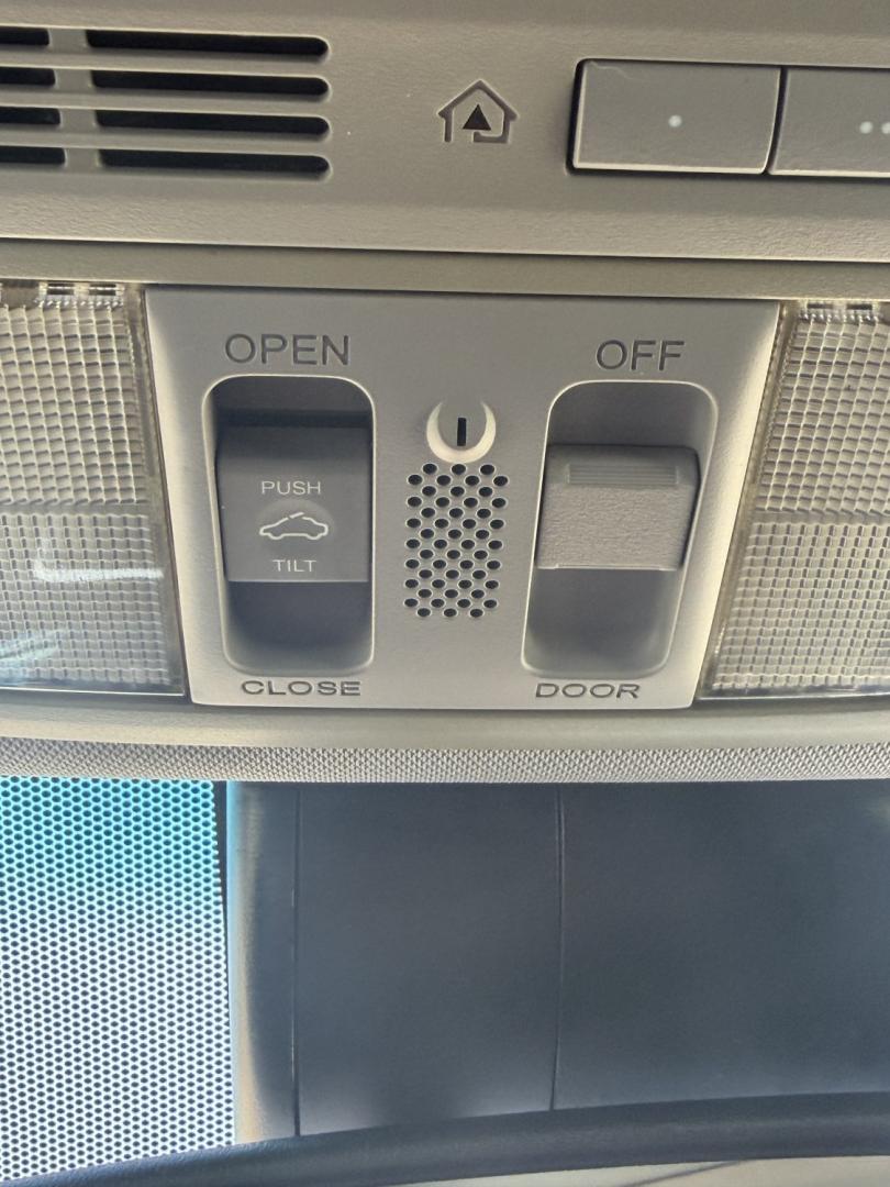 2015 Silver /Black Honda Accord EX-L Sedan (1HGCR2F81FA) with an 2.4L L4 DOHC 16V engine, Automatic transmission, located at 1830 North Belt Line Road, Irving, TX, 75061, (469) 524-0199, 32.834373, -96.993584- Photo#15