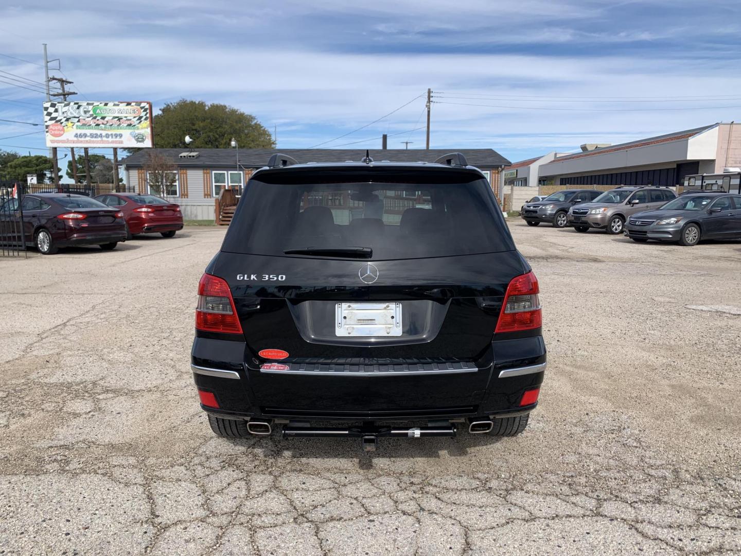 2011 Black /Black Mercedes-Benz GLK-Class GLK350 (WDCGG5GB1BF) with an v6 3.5L FI DOHC 213 CID engine, Automatic transmission, located at 1830 North Belt Line Road, Irving, TX, 75061, (469) 524-0199, 32.834373, -96.993584 - Photo#4