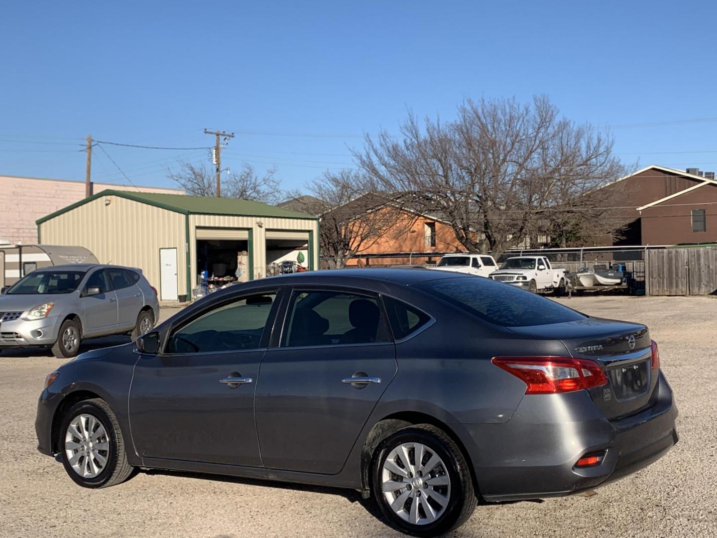 2017 Gray /Black Nissan Sentra S (3N1AB7AP5HY) with an 1.8L L4 SFI DOHC 16V engine, AUTOMATIC transmission, located at 1830 North Belt Line Road, Irving, TX, 75061, (469) 524-0199, 32.834373, -96.993584 - Photo#3