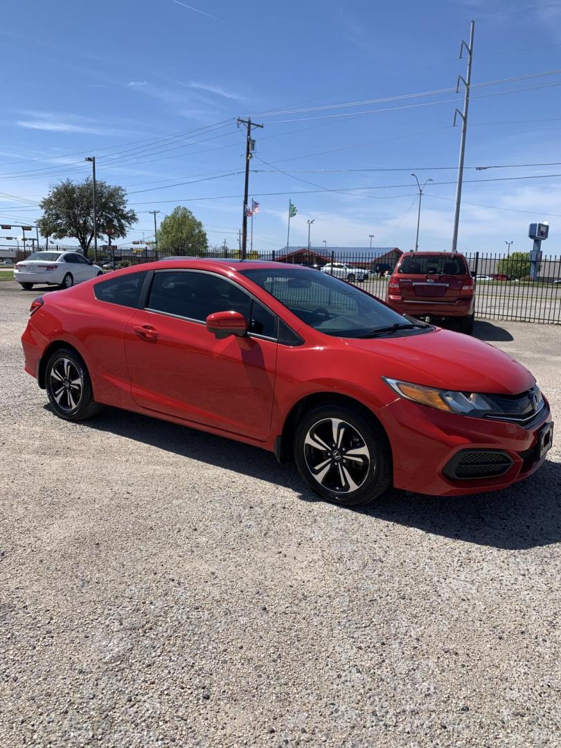 2014 Red /Black Honda Civic EX Coupe (2HGFG3B83EH) with an 2.3L L4 SOHC 16V engine, Automatic transmission, located at 1830 North Belt Line Road, Irving, TX, 75061, (469) 524-0199, 32.834373, -96.993584 - Photo#6