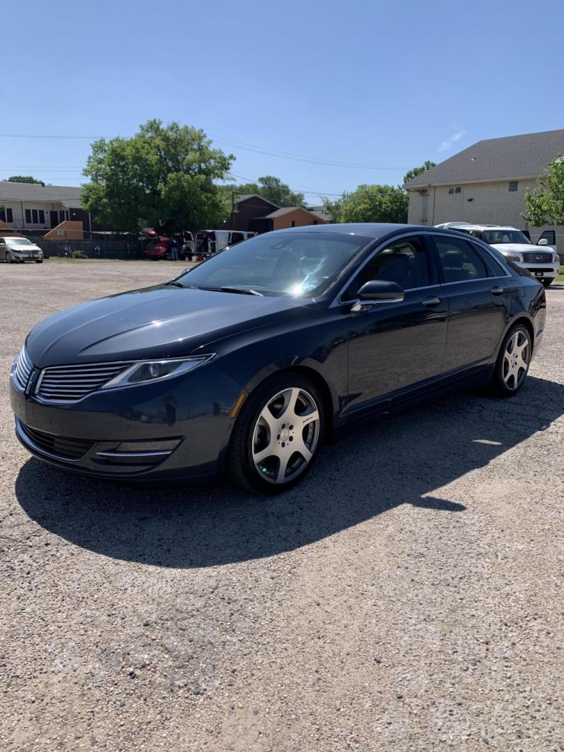 2014 Gray Lincoln MKZ FWD (3LN6L2G92ER) with an 2.0L L4 DOHC 16V engine, Automatic transmission, located at 1830 North Belt Line Road, Irving, TX, 75061, (469) 524-0199, 32.834373, -96.993584 - COMING SOON COMING SOON COMING SOON - Photo#2