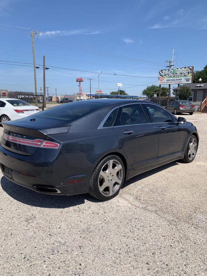 2014 Gray Lincoln MKZ FWD (3LN6L2G92ER) with an 2.0L L4 DOHC 16V engine, Automatic transmission, located at 1830 North Belt Line Road, Irving, TX, 75061, (469) 524-0199, 32.834373, -96.993584 - COMING SOON COMING SOON COMING SOON - Photo#4