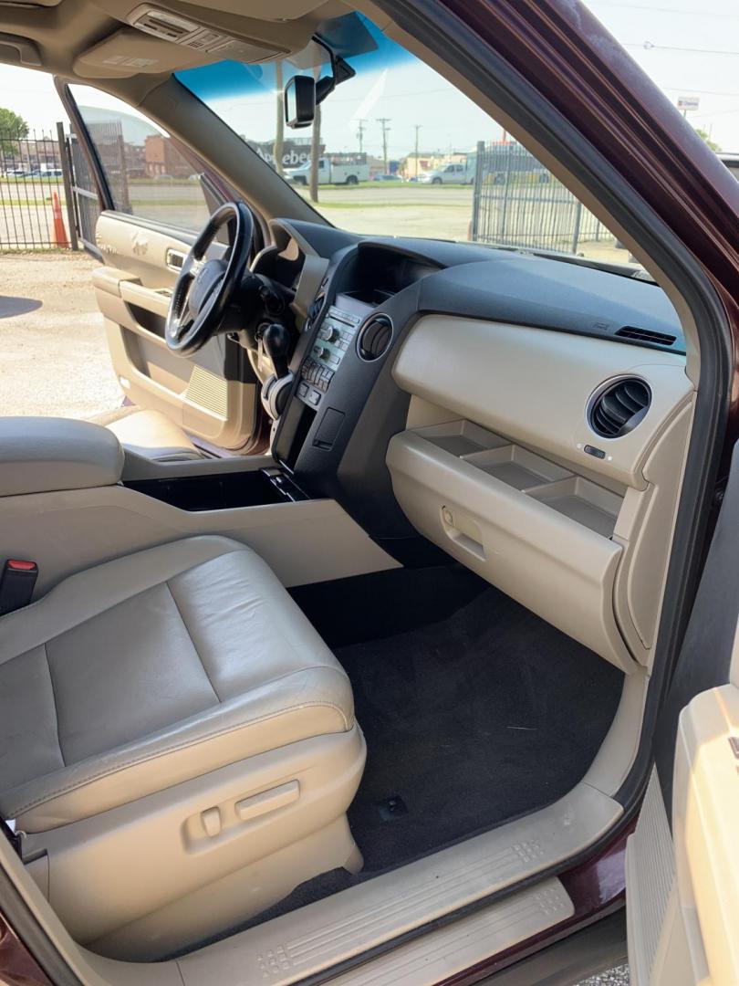 2010 Maroon /Tan Honda Pilot EX-L 2WD AT (5FNYF3H51AB) with an 3.5L V6 SOHC 24V engine, Automatic transmission, located at 1830 North Belt Line Road, Irving, TX, 75061, (469) 524-0199, 32.834373, -96.993584 - Photo#13