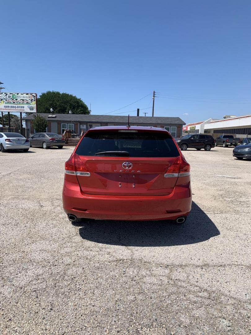 2010 Red /Tan Toyota Venza 4X2 V6 (4T3ZK3BB3AU) with an 3.5L V6 DOHC 24V engine, Automatic transmission, located at 1830 North Belt Line Road, Irving, TX, 75061, (469) 524-0199, 32.834373, -96.993584 - Photo#4