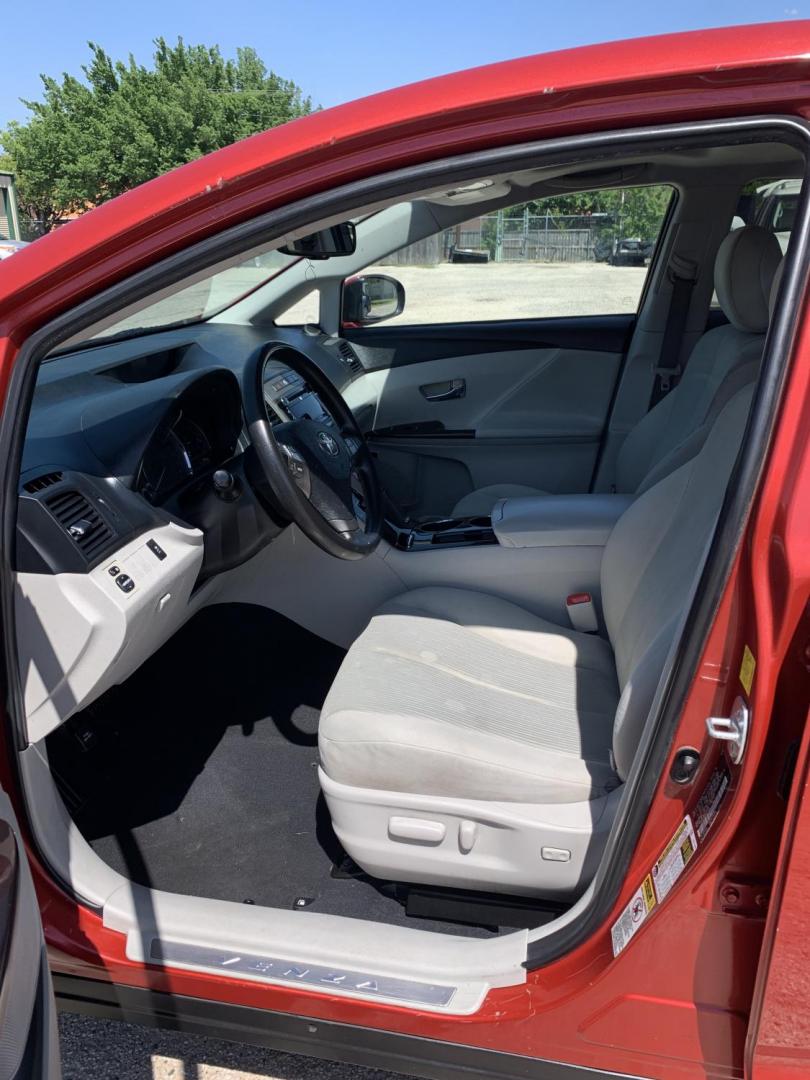 2010 Red /Tan Toyota Venza 4X2 V6 (4T3ZK3BB3AU) with an 3.5L V6 DOHC 24V engine, Automatic transmission, located at 1830 North Belt Line Road, Irving, TX, 75061, (469) 524-0199, 32.834373, -96.993584 - Photo#7