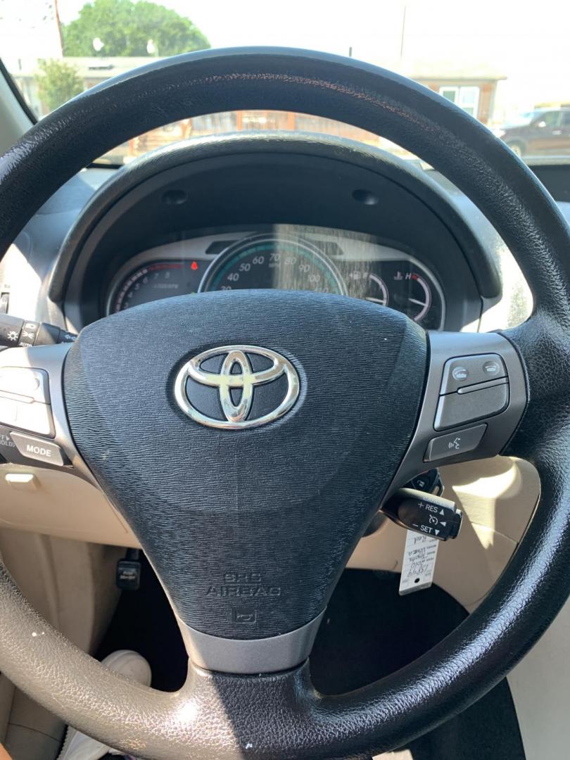 2010 Red /Tan Toyota Venza 4X2 V6 (4T3ZK3BB3AU) with an 3.5L V6 DOHC 24V engine, Automatic transmission, located at 1830 North Belt Line Road, Irving, TX, 75061, (469) 524-0199, 32.834373, -96.993584 - Photo#14