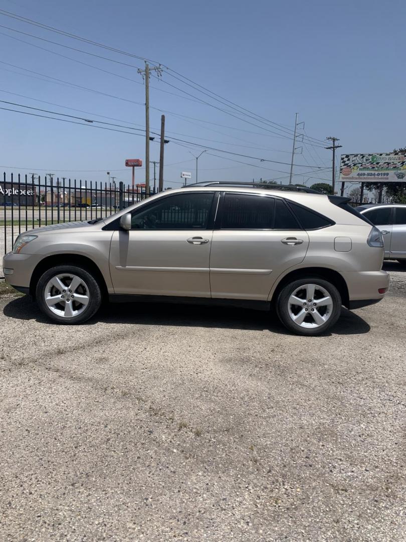 2004 Gold /Tan Lexus RX 330 2WD (2T2GA31U84C) with an 3.3L V6 DOHC 24V engine, Automatic transmission, located at 1830 North Belt Line Road, Irving, TX, 75061, (469) 524-0199, 32.834373, -96.993584- Photo#0